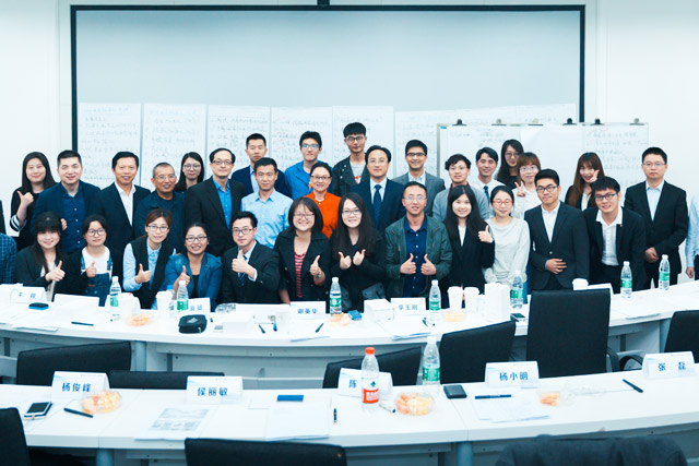 上海晨报记者采访姆爱创始人杨小明