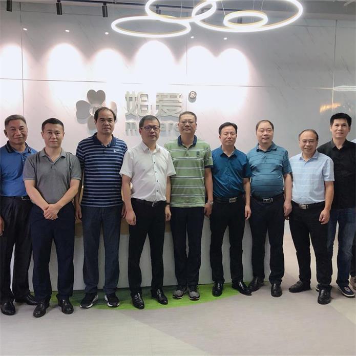 福建永泰县考察团一行至姆爱自营月嫂上海总部考察
